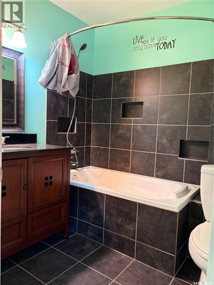 554 St Anthony STREET - 12