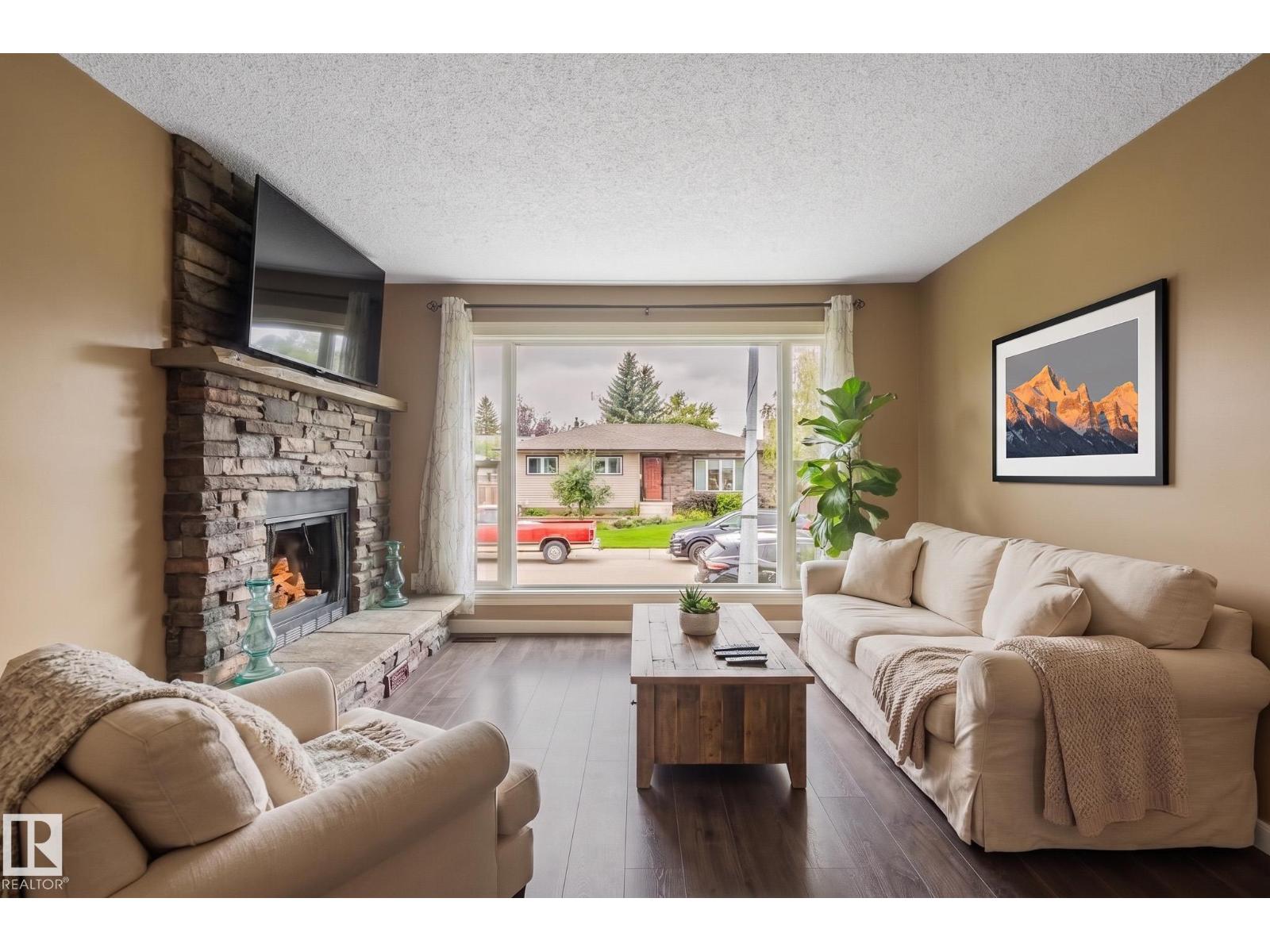 19 WESTLAKE DR - 8