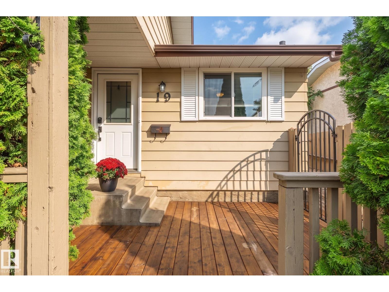 19 WESTLAKE DR - 4