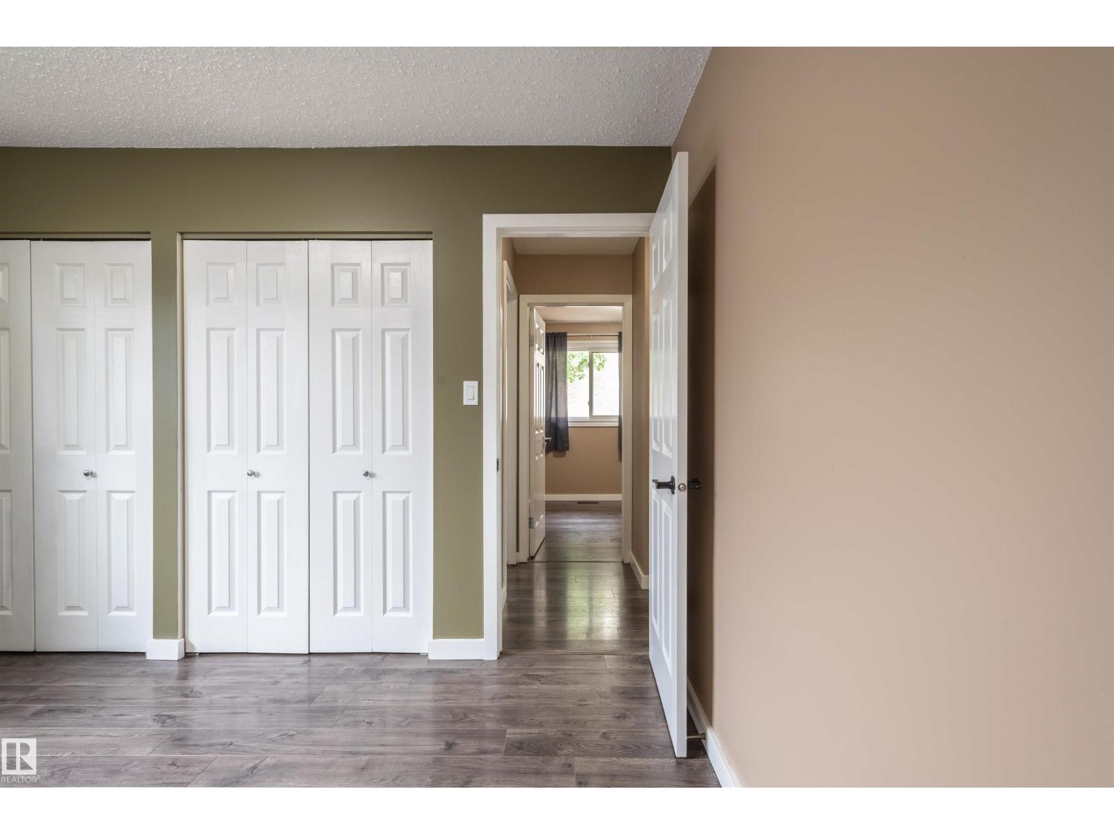 19 WESTLAKE DR - 23