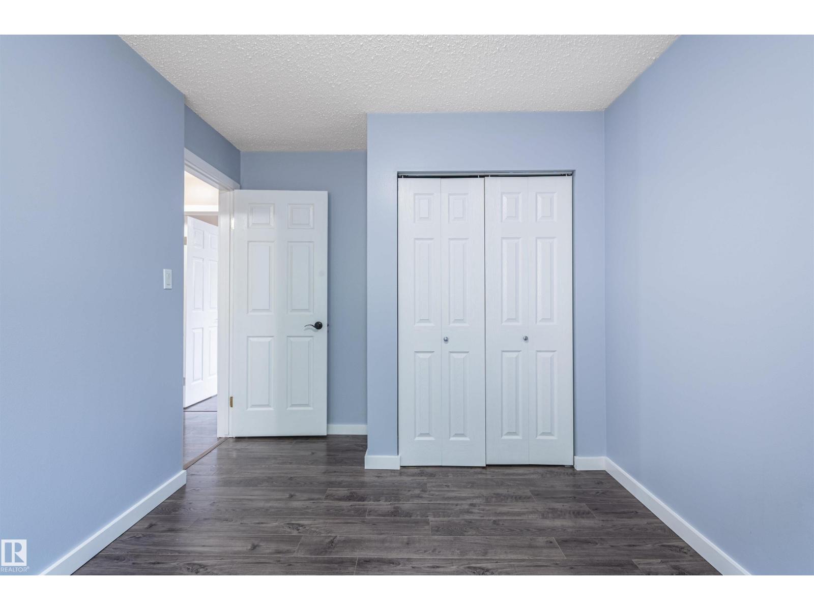 19 WESTLAKE DR - 27