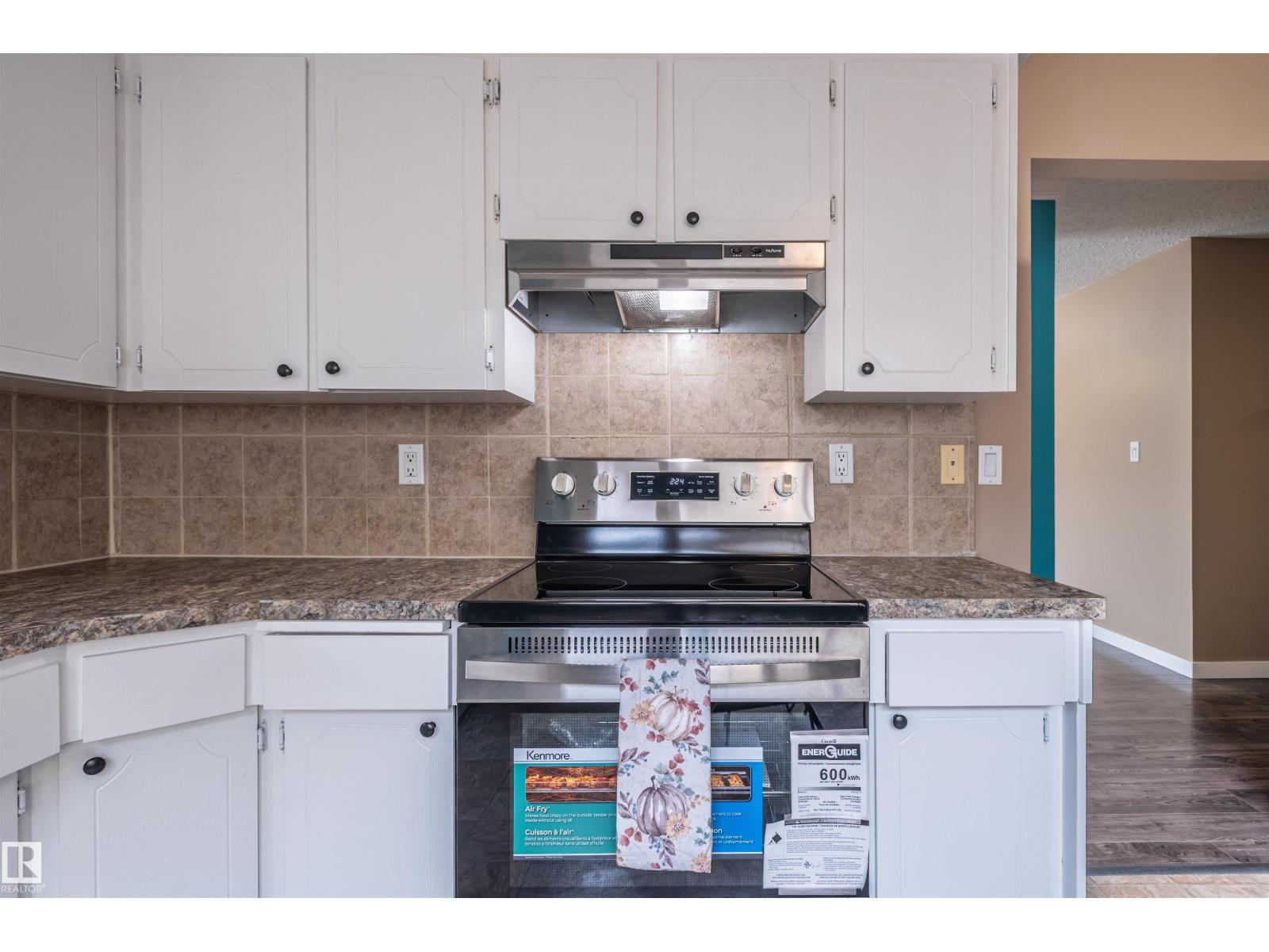 19 WESTLAKE DR - 36