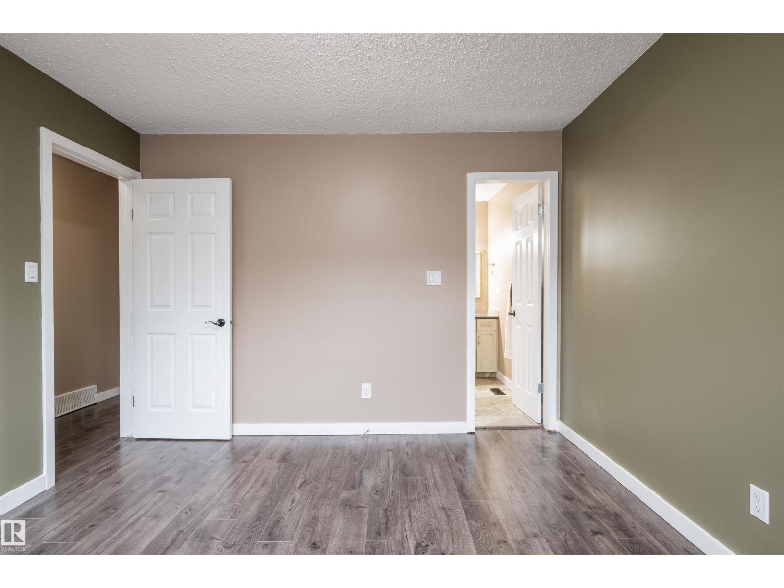 19 WESTLAKE DR - 20