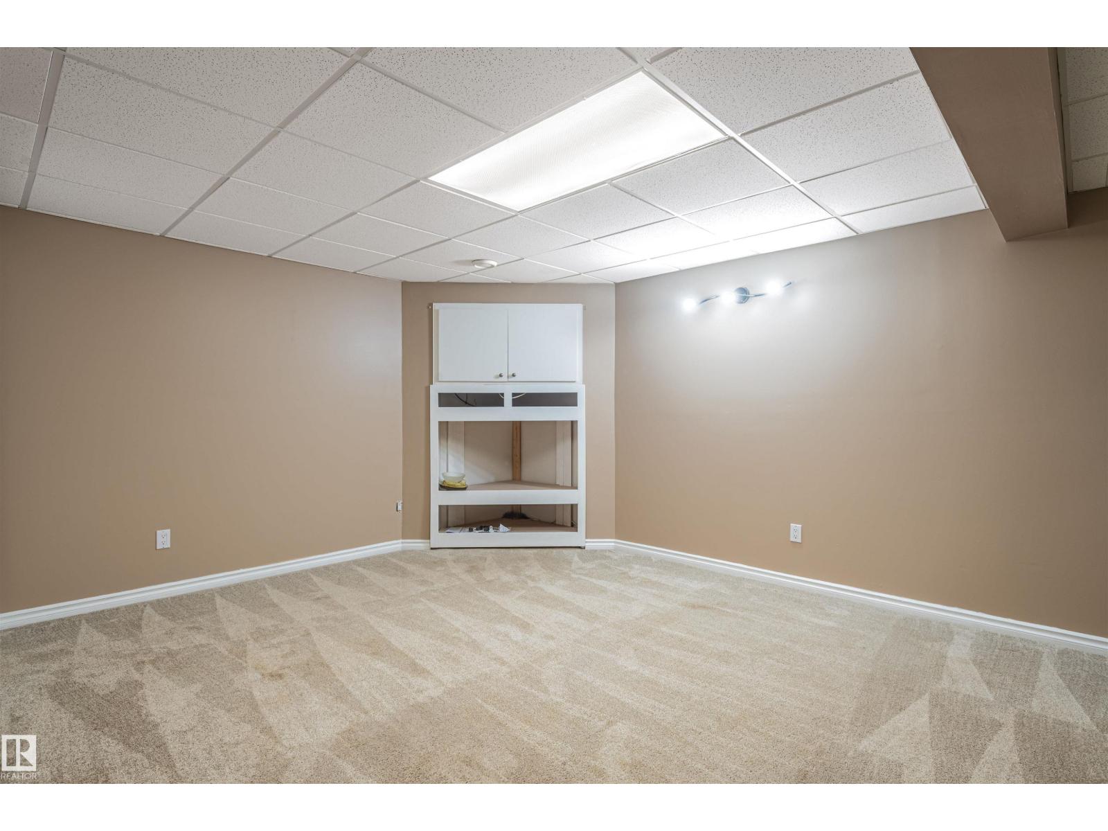 19 WESTLAKE DR - 39