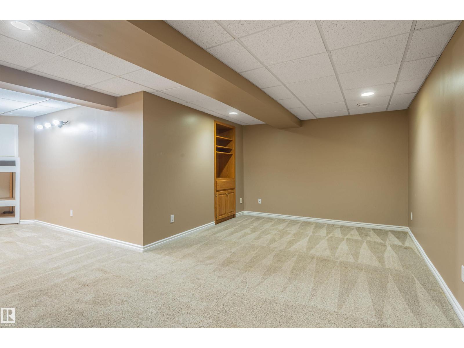 19 WESTLAKE DR - 45