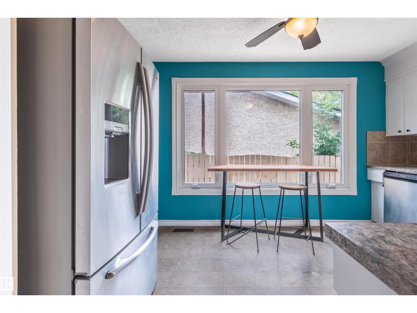 19 WESTLAKE DR - 30