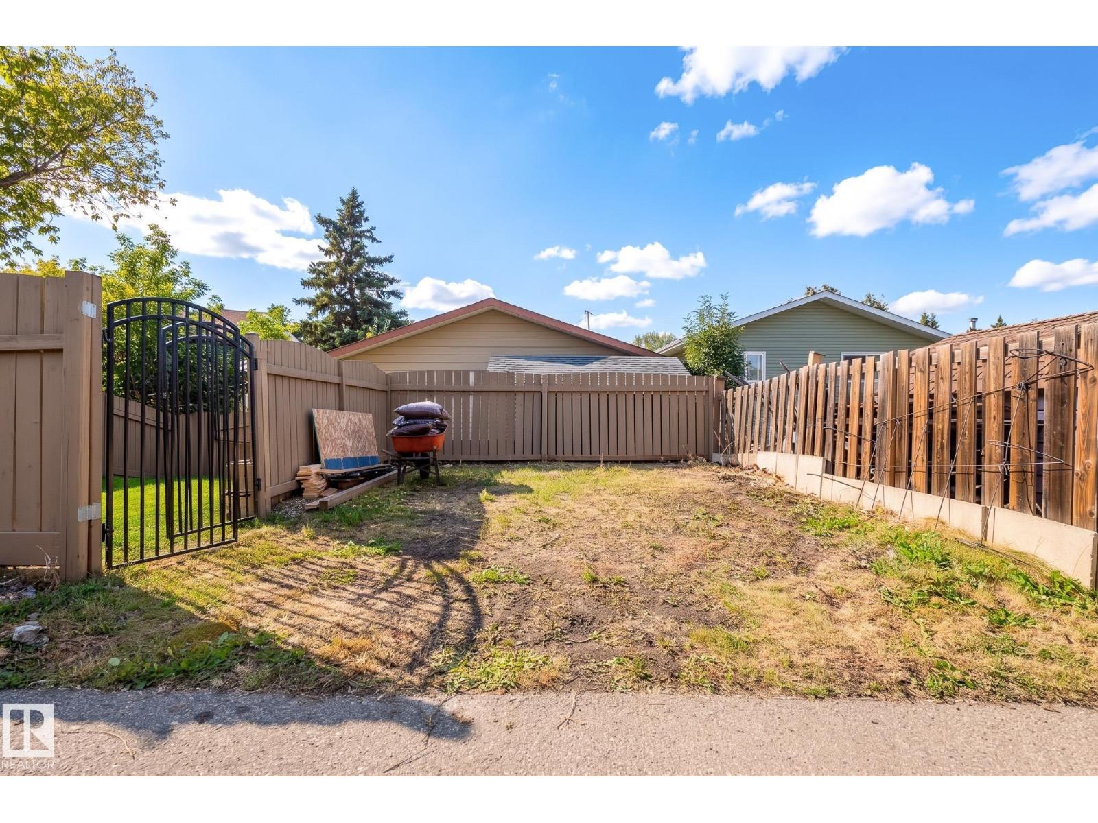 19 WESTLAKE DR - 66