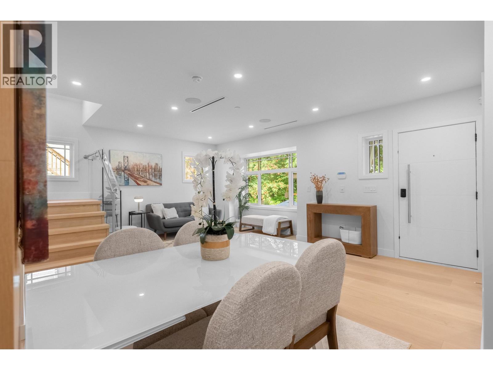 A 3672 W 1ST AVENUE, Vancouver — photo 3