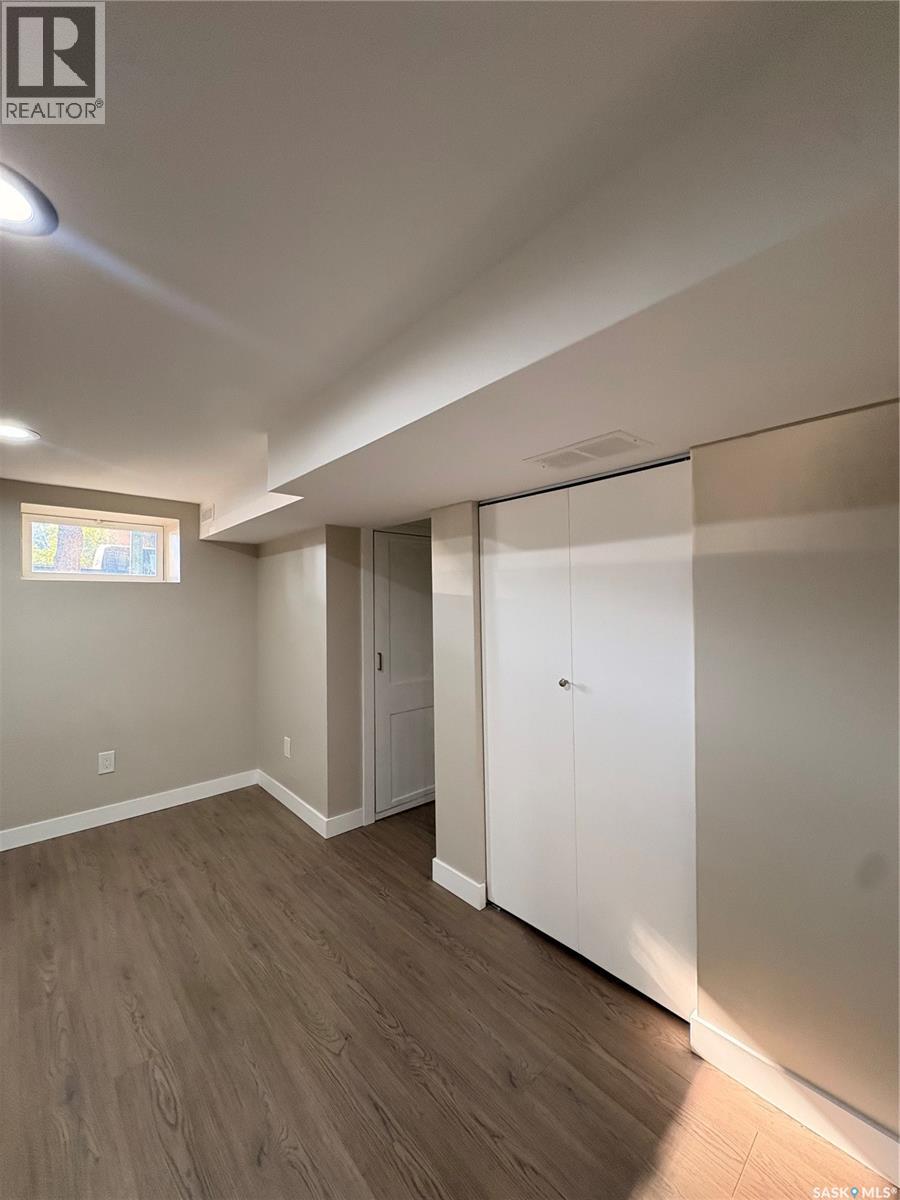 1917 Toronto STREET - 16
