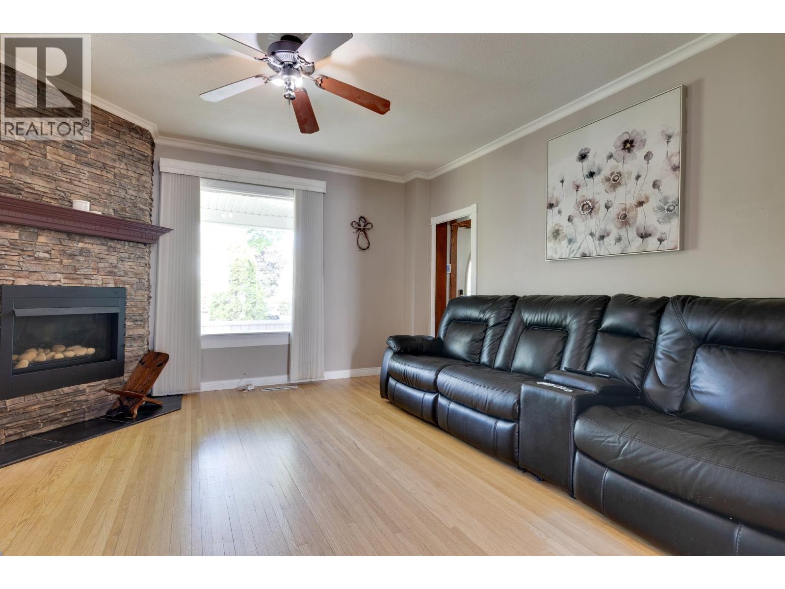 1488 GORSE STREET - 3