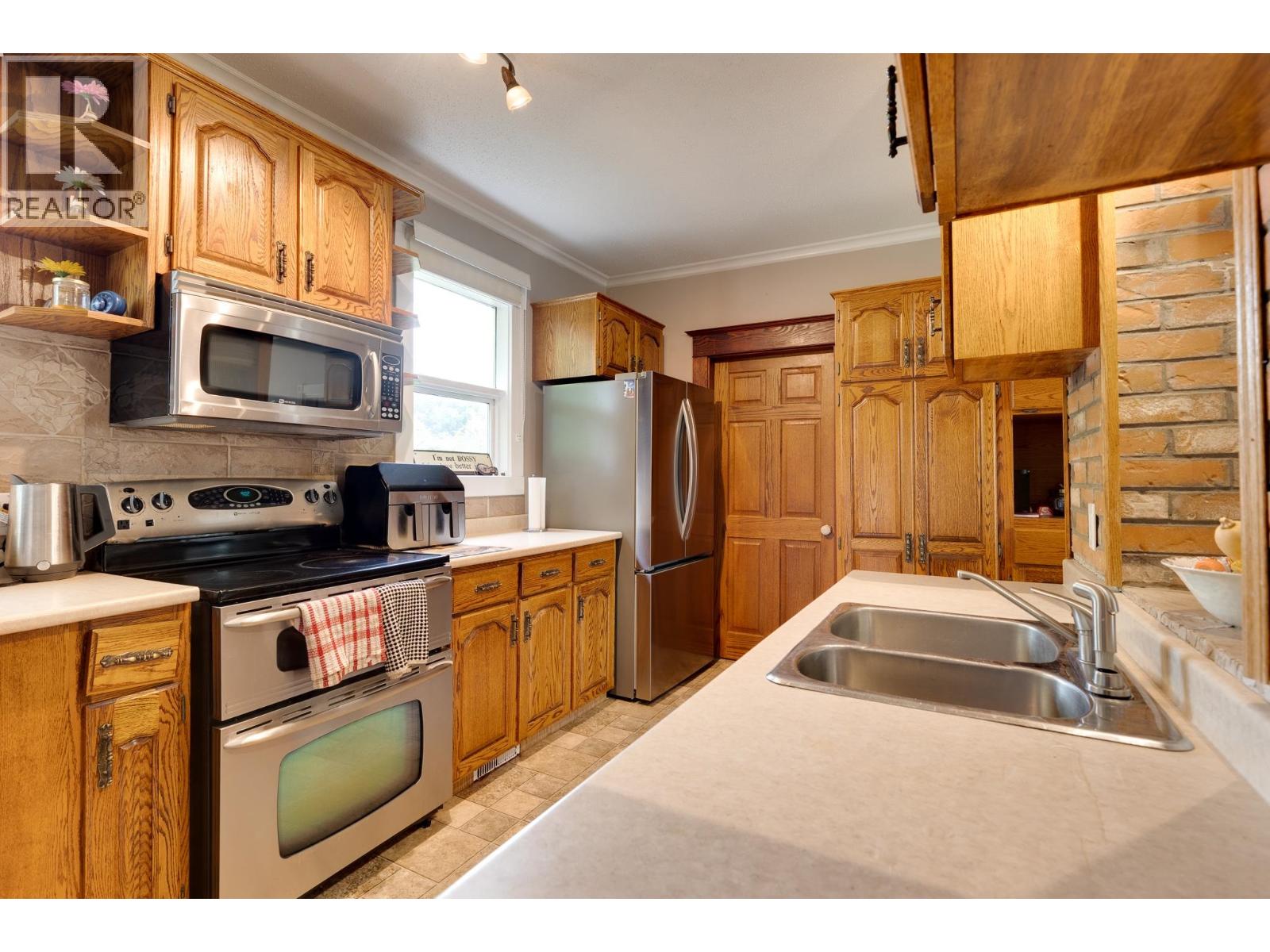 1488 GORSE STREET - 7