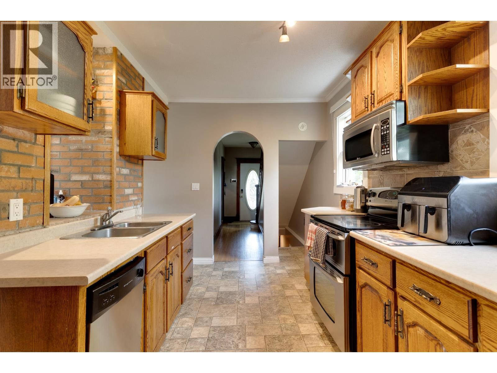 1488 GORSE STREET - 8