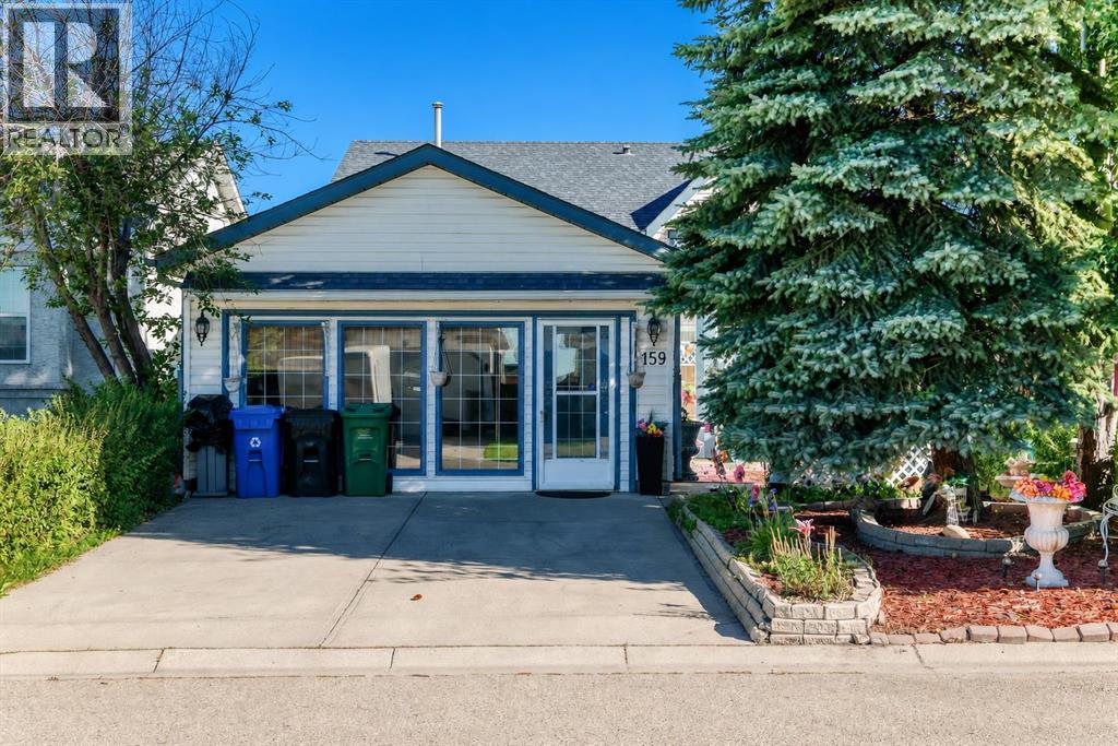 159 Fresno Place NE - 1
