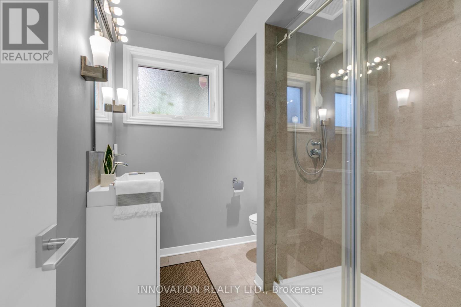 3 Bed, 2 Bath House for Sale in Ottawa – 2364 JEFFERSON STREET, Ottawa – MLS# X13769912 - Image 17
