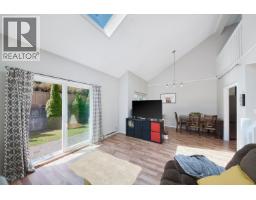 4 12070 207a Street, Maple Ridge, BC V2X9X9 Photo 8
