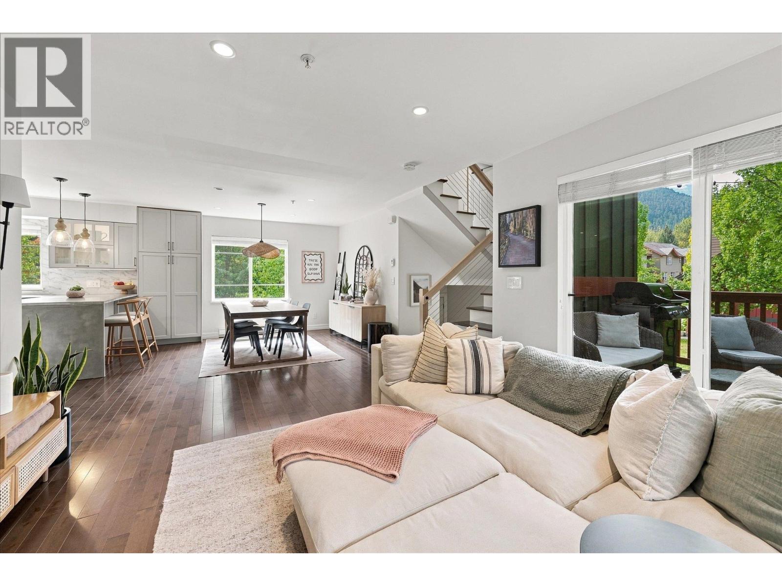 43 1450 VINE ROAD, Pemberton — photo 3