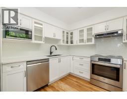 8328 Aspenwood Place, Burnaby, BC V5A3V3 Photo 14