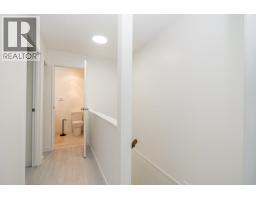 8328 Aspenwood Place, Burnaby, BC V5A3V3 Photo 25