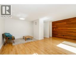 8328 Aspenwood Place, Burnaby, BC V5A3V3 Photo 7