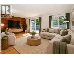 8328 Aspenwood Place, Burnaby, BC V5A3V3 Photo 9