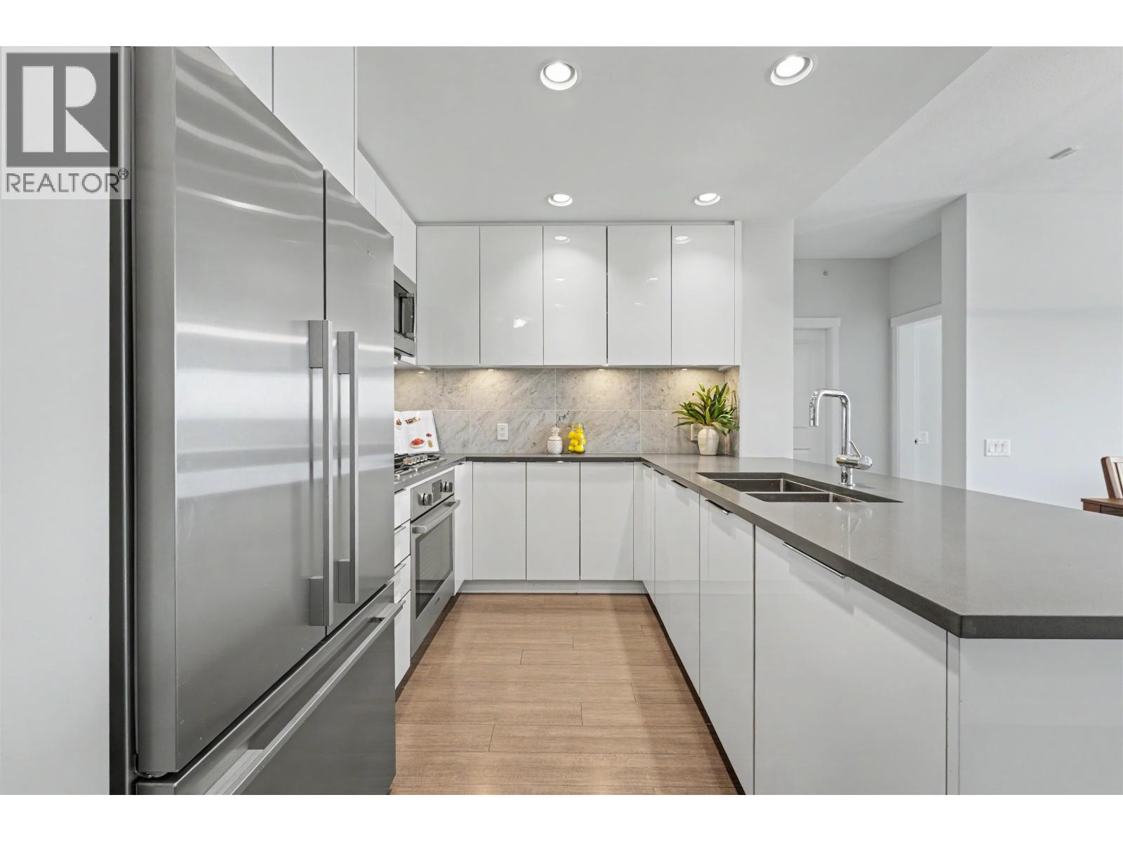 604 3289 RIVERWALK AVENUE, Vancouver — photo 3
