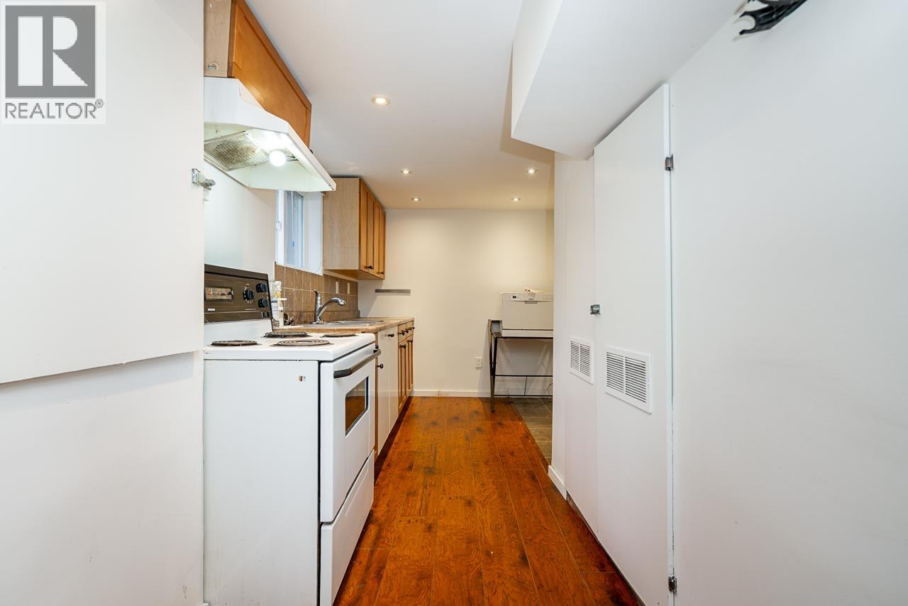 730 COLBORNE STREET, New Westminster — photo 9