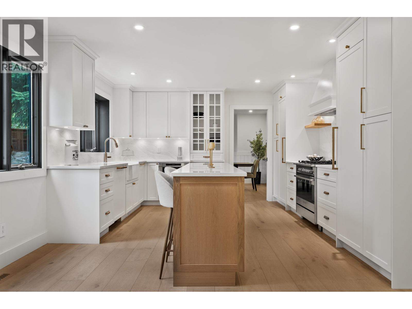 5155 ALDERFEILD PLACE, West Vancouver