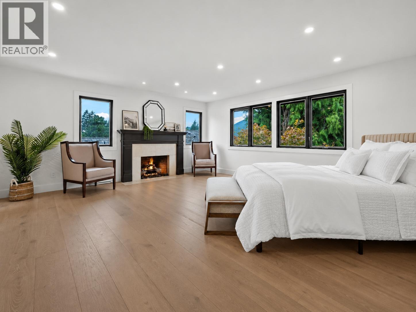 5155 ALDERFEILD PLACE, West Vancouver