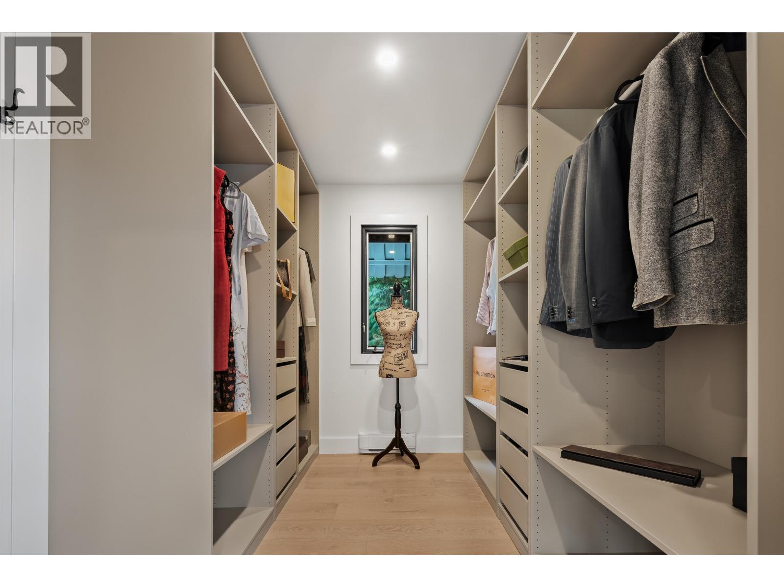 5155 ALDERFEILD PLACE, West Vancouver