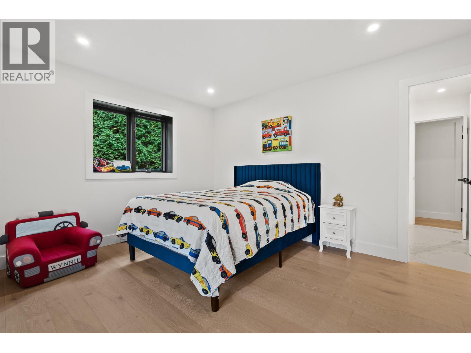 5155 ALDERFEILD PLACE, West Vancouver