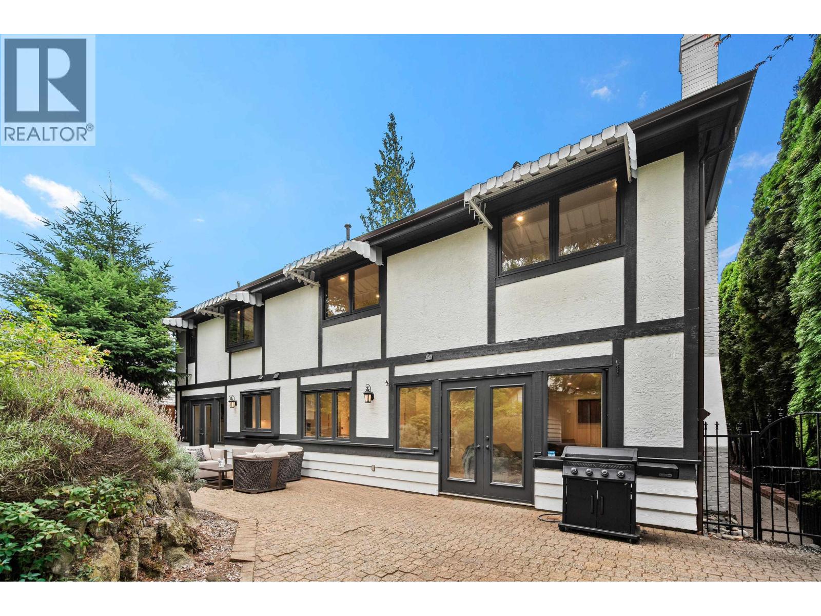 5155 ALDERFEILD PLACE, West Vancouver