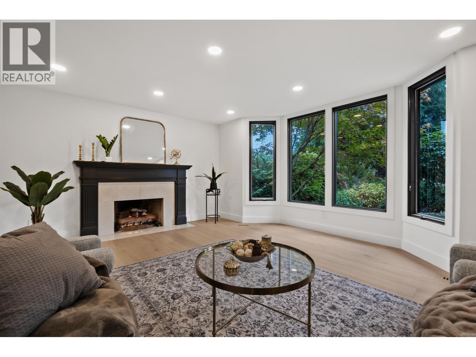 5155 ALDERFEILD PLACE, West Vancouver