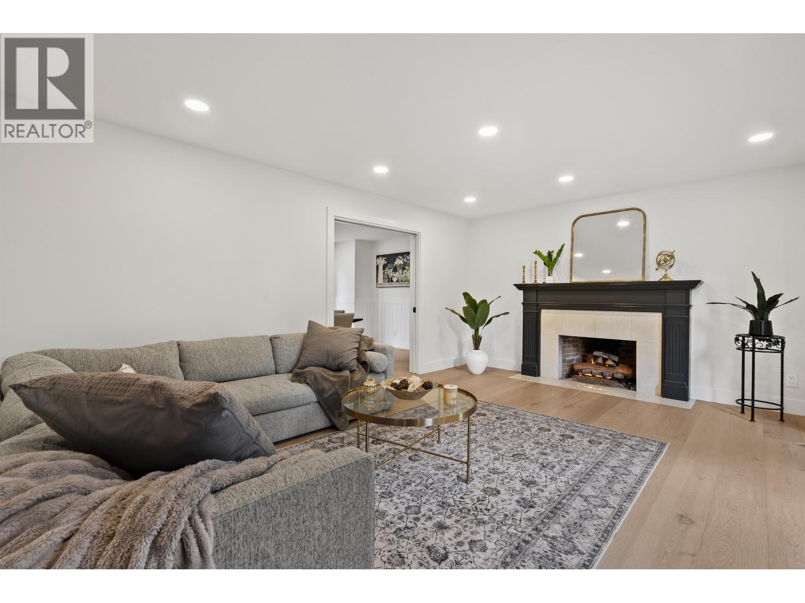 5155 ALDERFEILD PLACE, West Vancouver