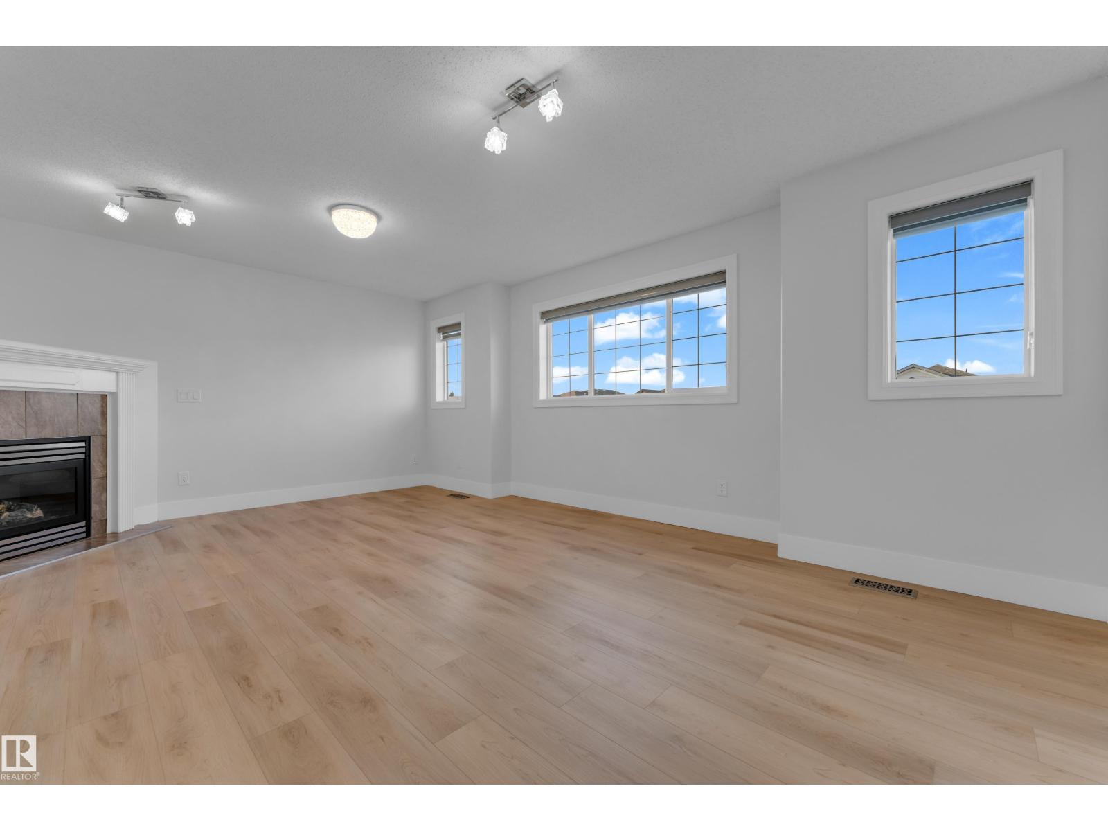 3003 25 AV NW - Image 19