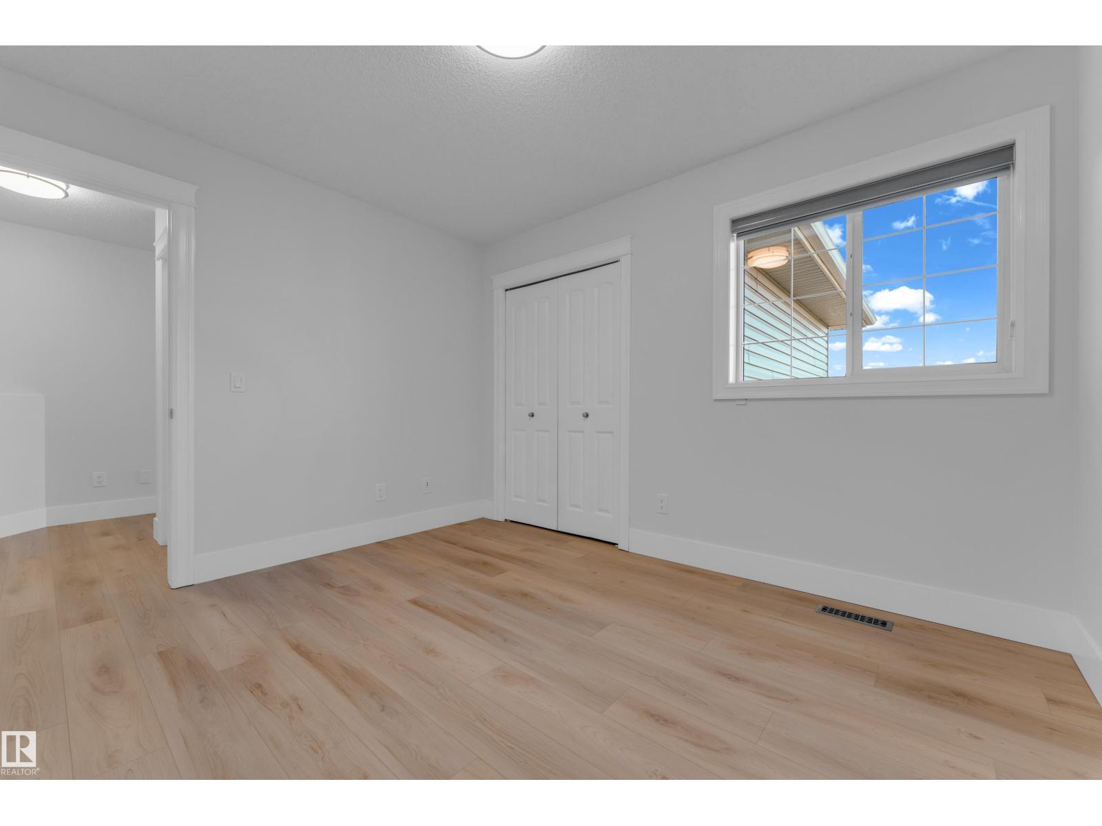 3003 25 AV NW - 29