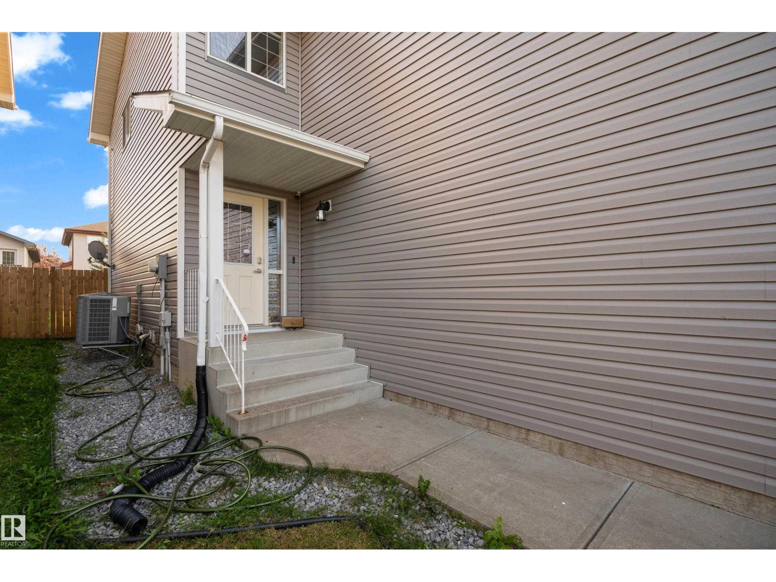 3003 25 AV NW - 41