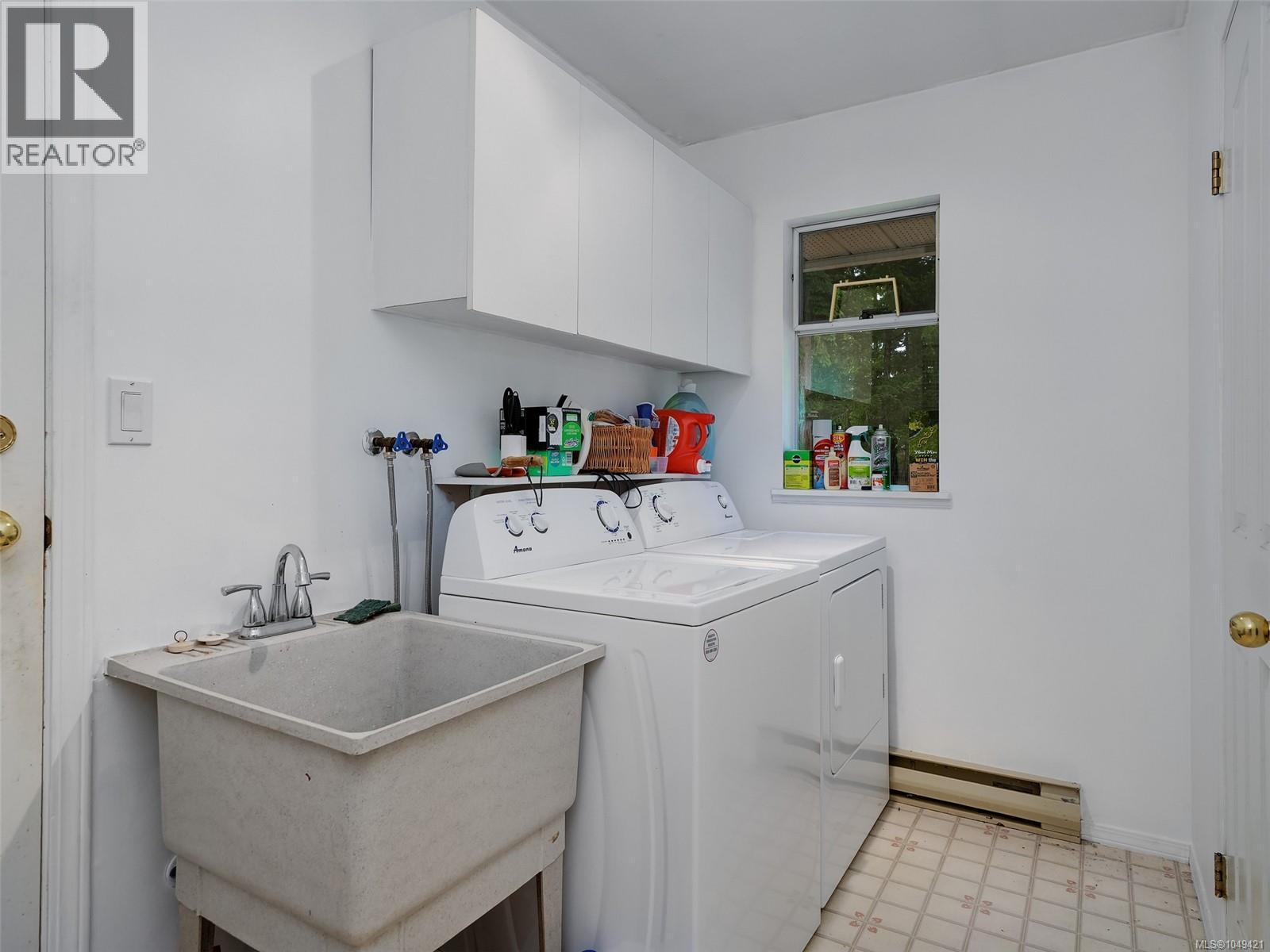 2369 Robertson St - 20