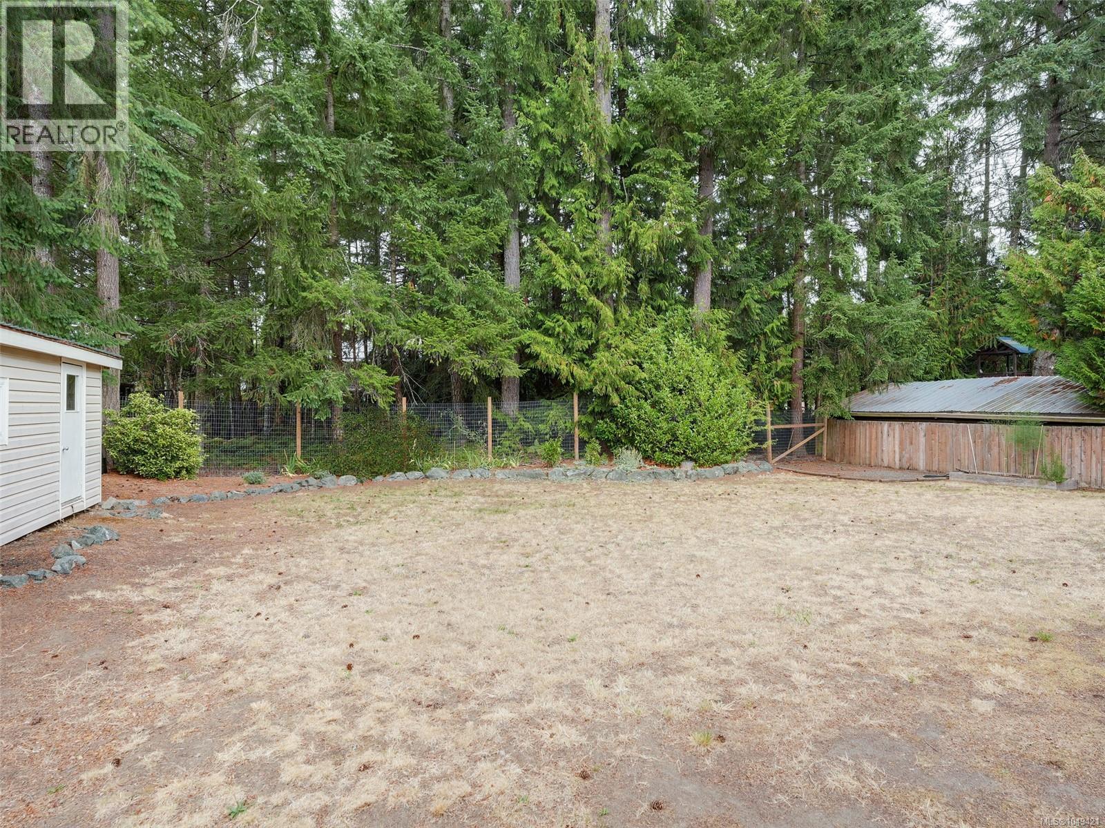 2369 Robertson St - 23