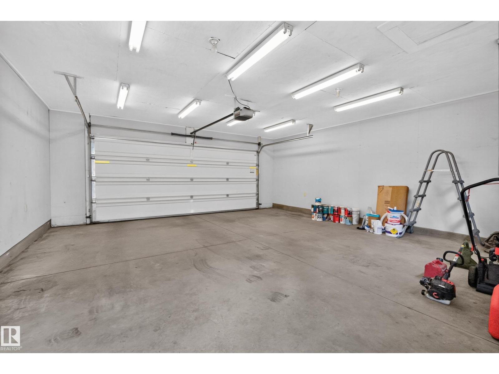 5241 2A AV SW - 47
