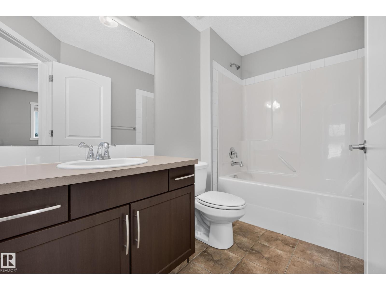5241 2A AV SW - 42