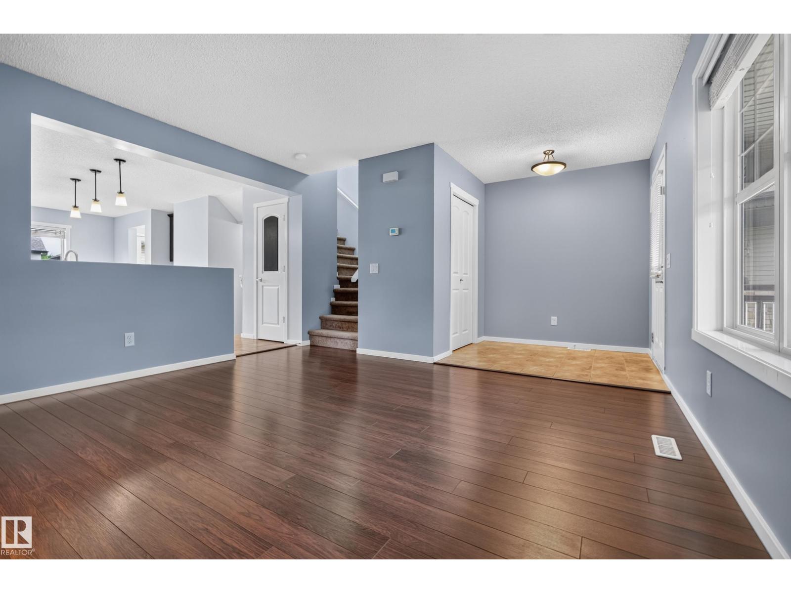 5241 2A AV SW - 19