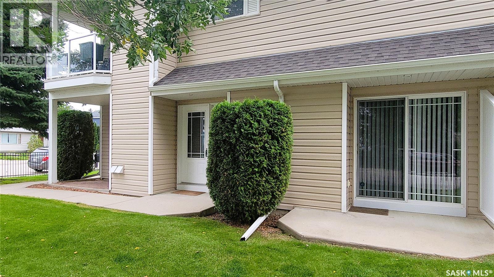 #104A 141 105th STREET W - 2