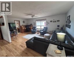 Enclosed porch - Storyland Acreage, Coalfields Rm No  4, SK S4A2H7 Photo 13