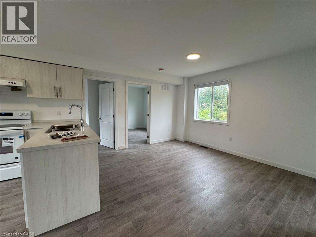 99 HIGHRIVER Trail Unit# (Main), Welland — photo 4