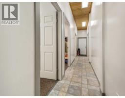 19 Broadway  N, Raymond, AB T0K2S0 Photo 11