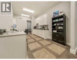 19 Broadway  N, Raymond, AB T0K2S0 Photo 37
