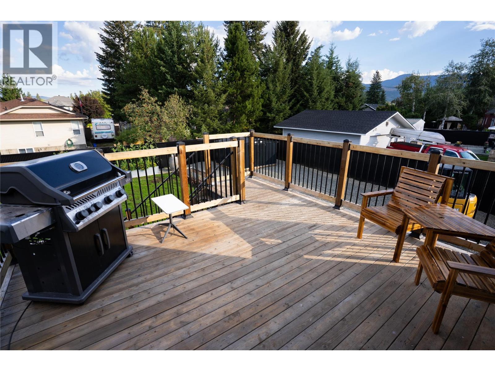 439 ORIOLE Way - Image 24