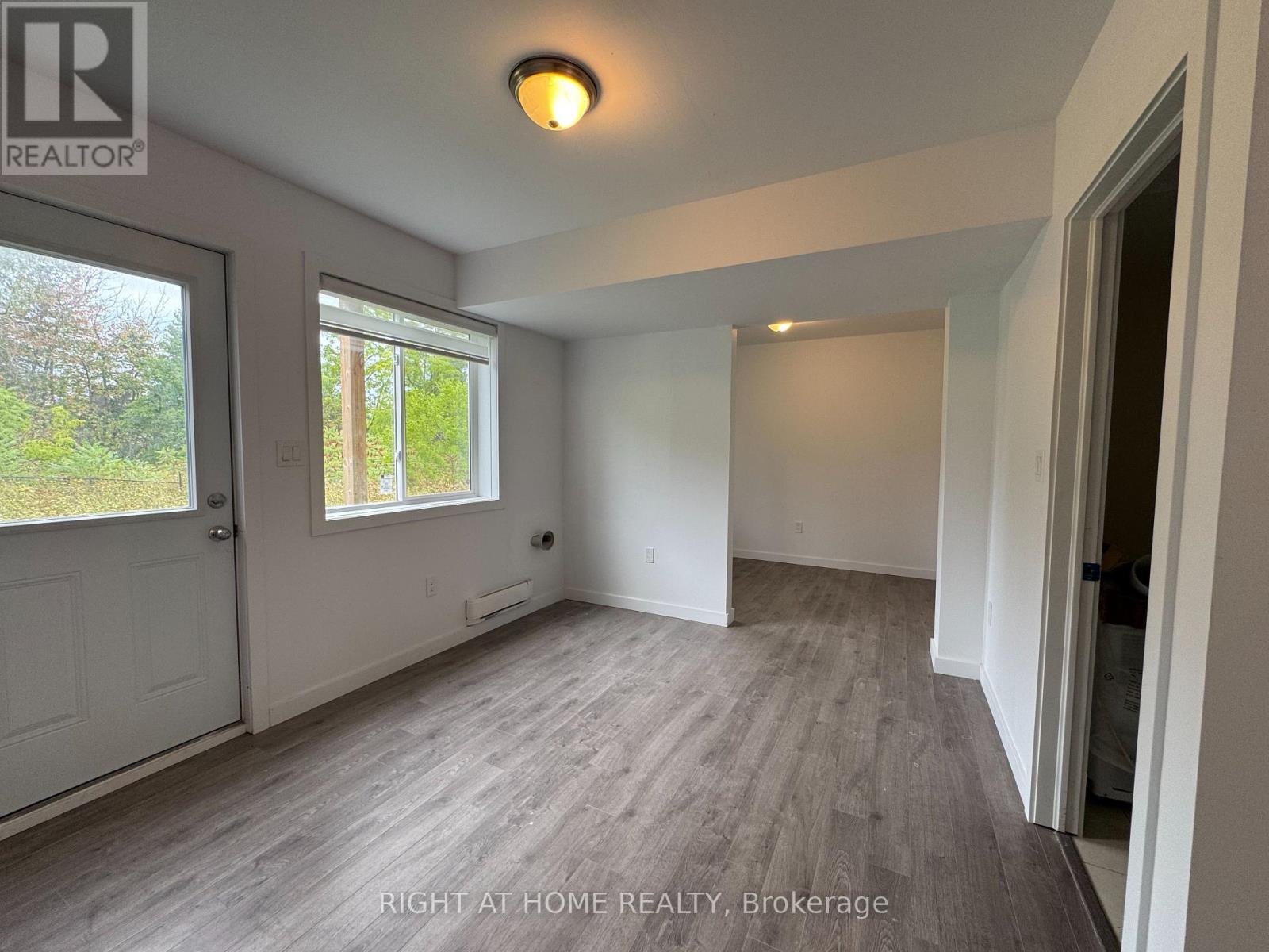 (LOWER) - 99 HIGHRIVER TRAIL, Welland (Broadway) — photo 5
