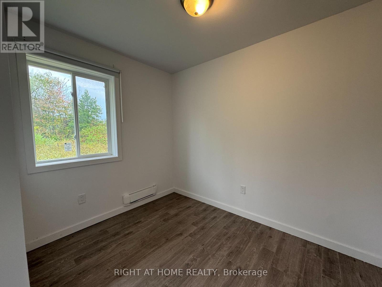 (LOWER) - 99 HIGHRIVER TRAIL, Welland (Broadway) — photo 8