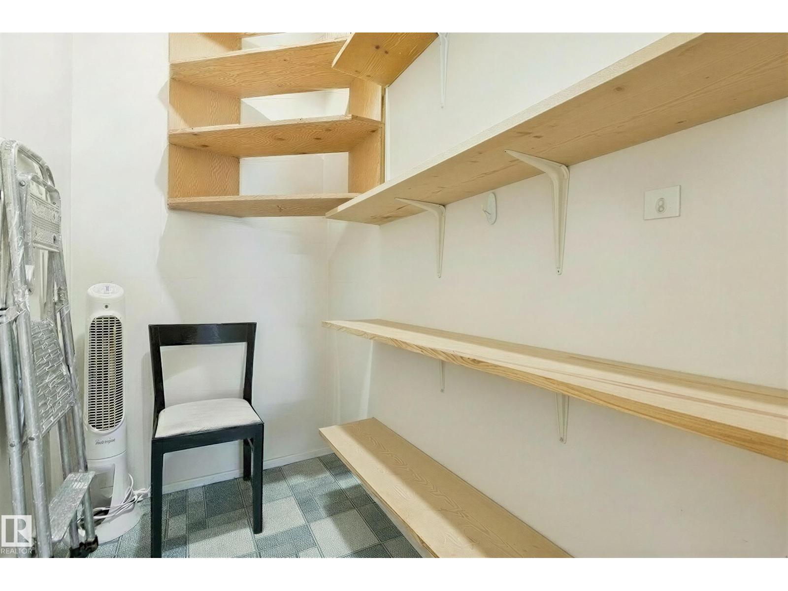 #305 10829 117 ST NW - 27